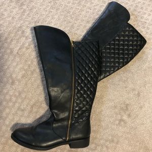 Black Dexflex Comfort wide-calf boots